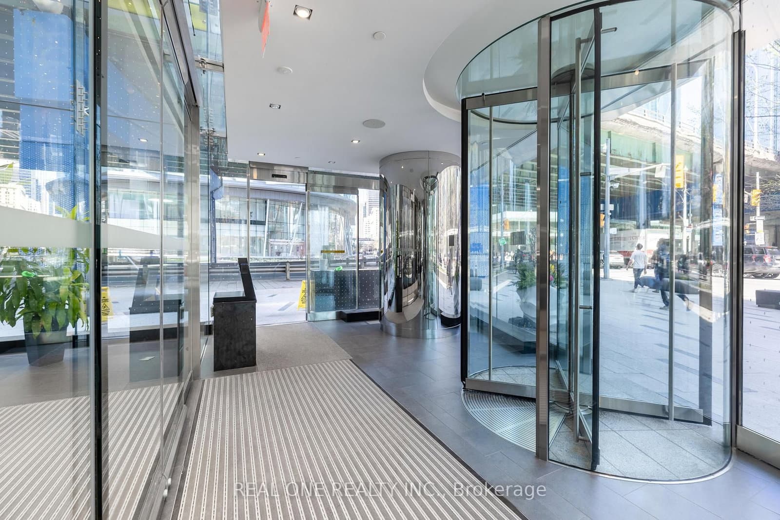 10 York Street, Unit 2905 thumbnail 6
