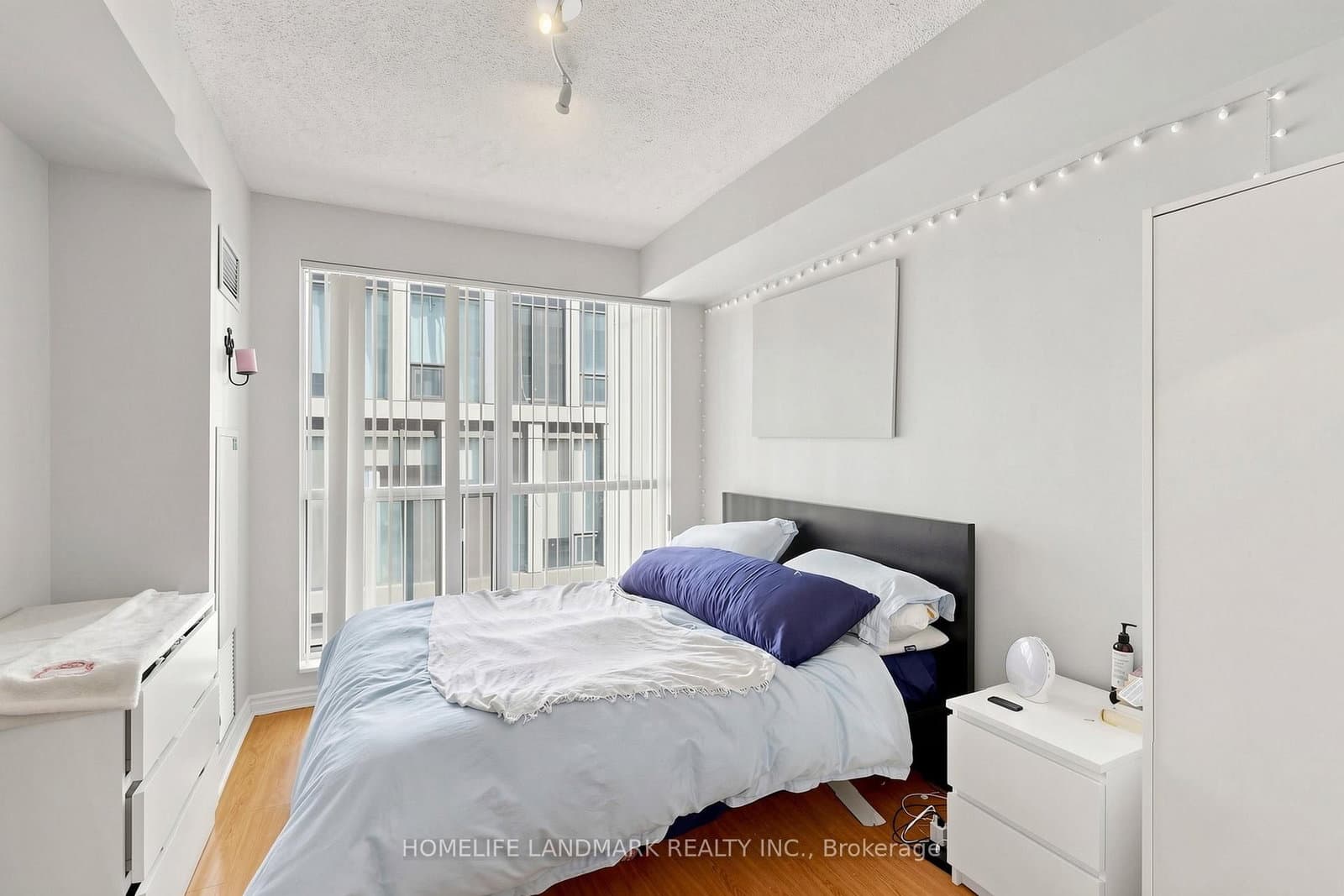 270 wellington Street W, Unit 1124 thumbnail 19