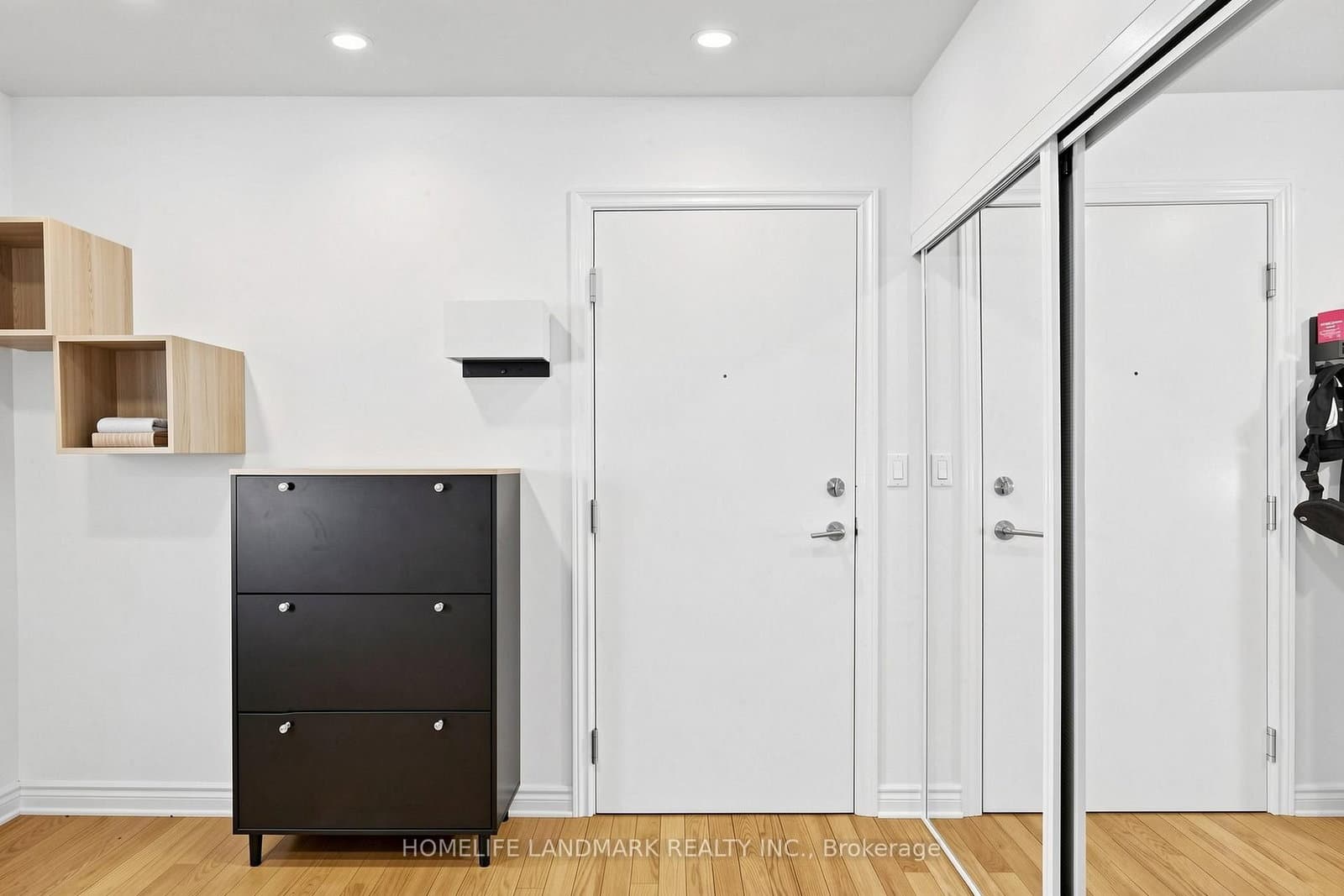 270 wellington Street W, Unit 1124 thumbnail 28