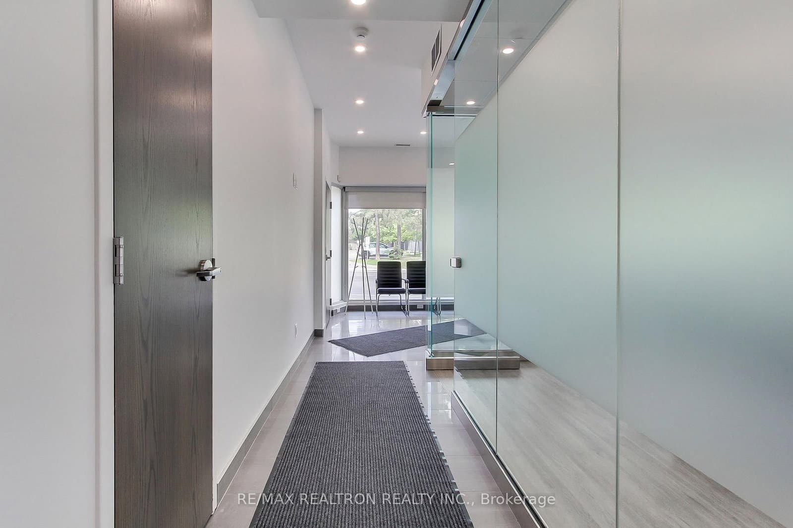 3173 Bathurst Street, Unit Main Floor thumbnail 14