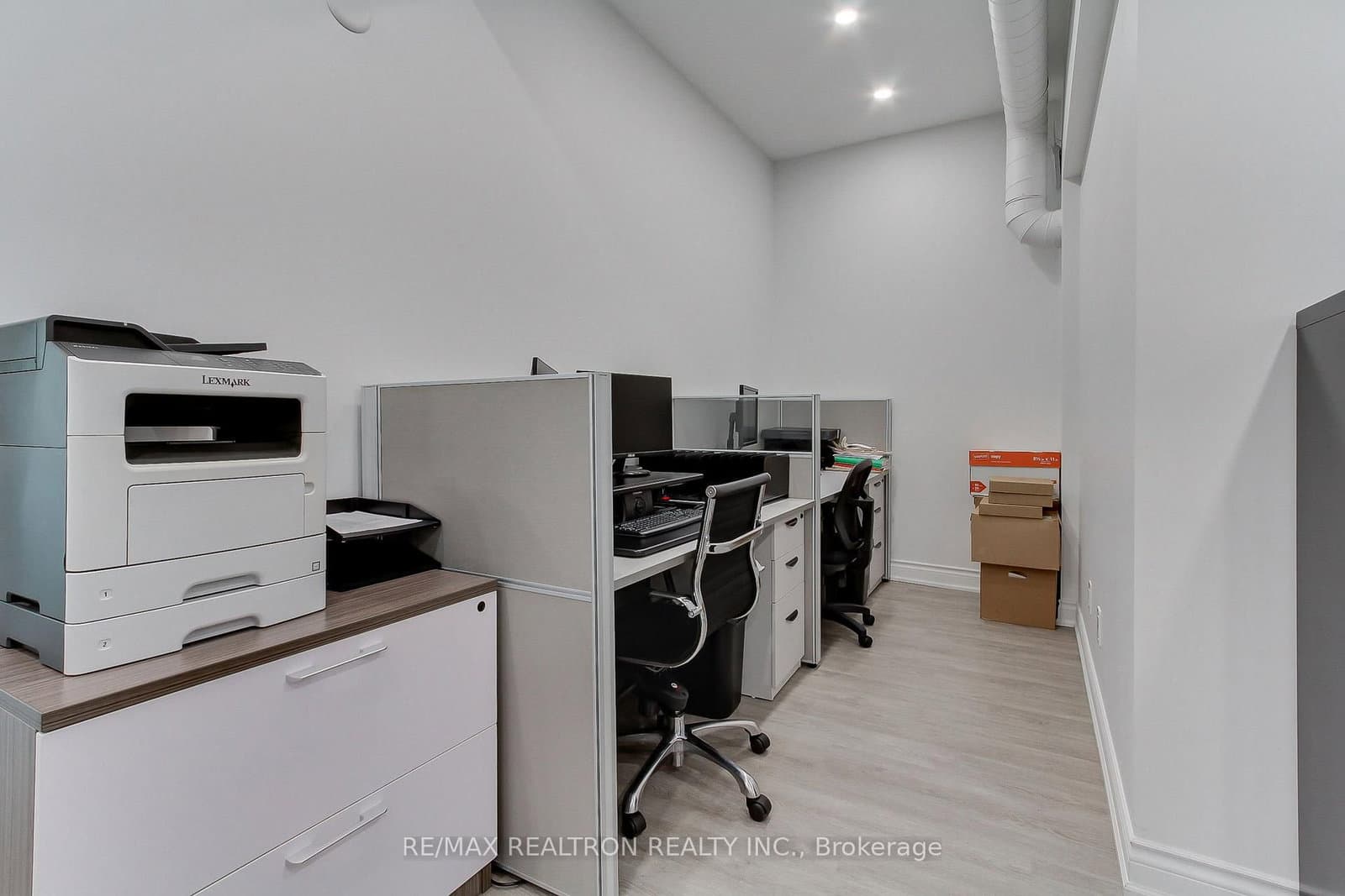 3173 Bathurst Street, Unit Main Floor thumbnail 19