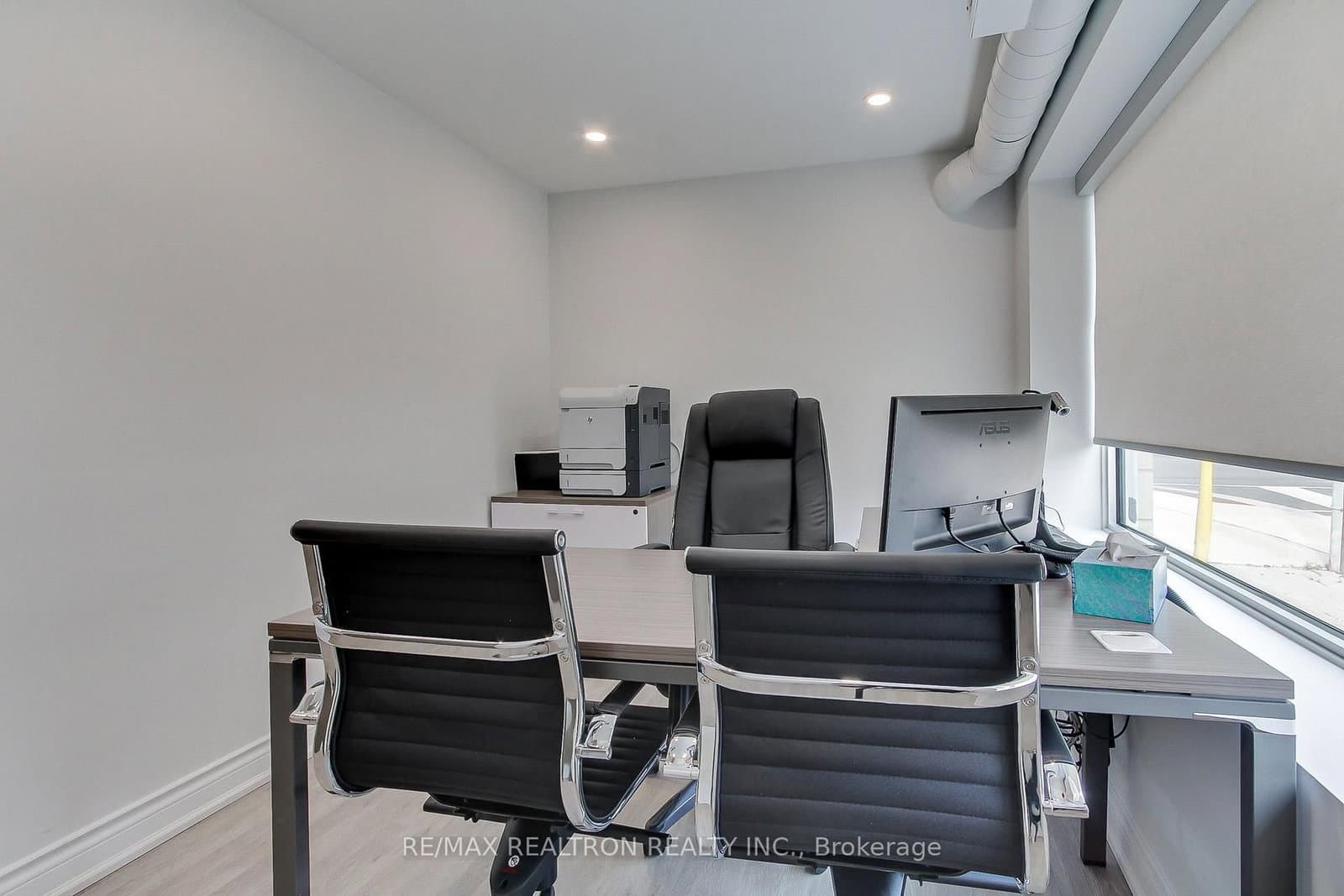 3173 Bathurst Street, Unit Main Floor thumbnail 26