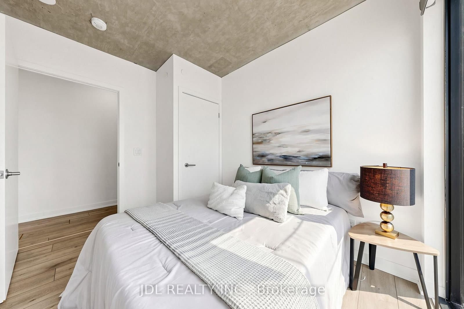 47 Mutual Street, Unit 2502 thumbnail 16