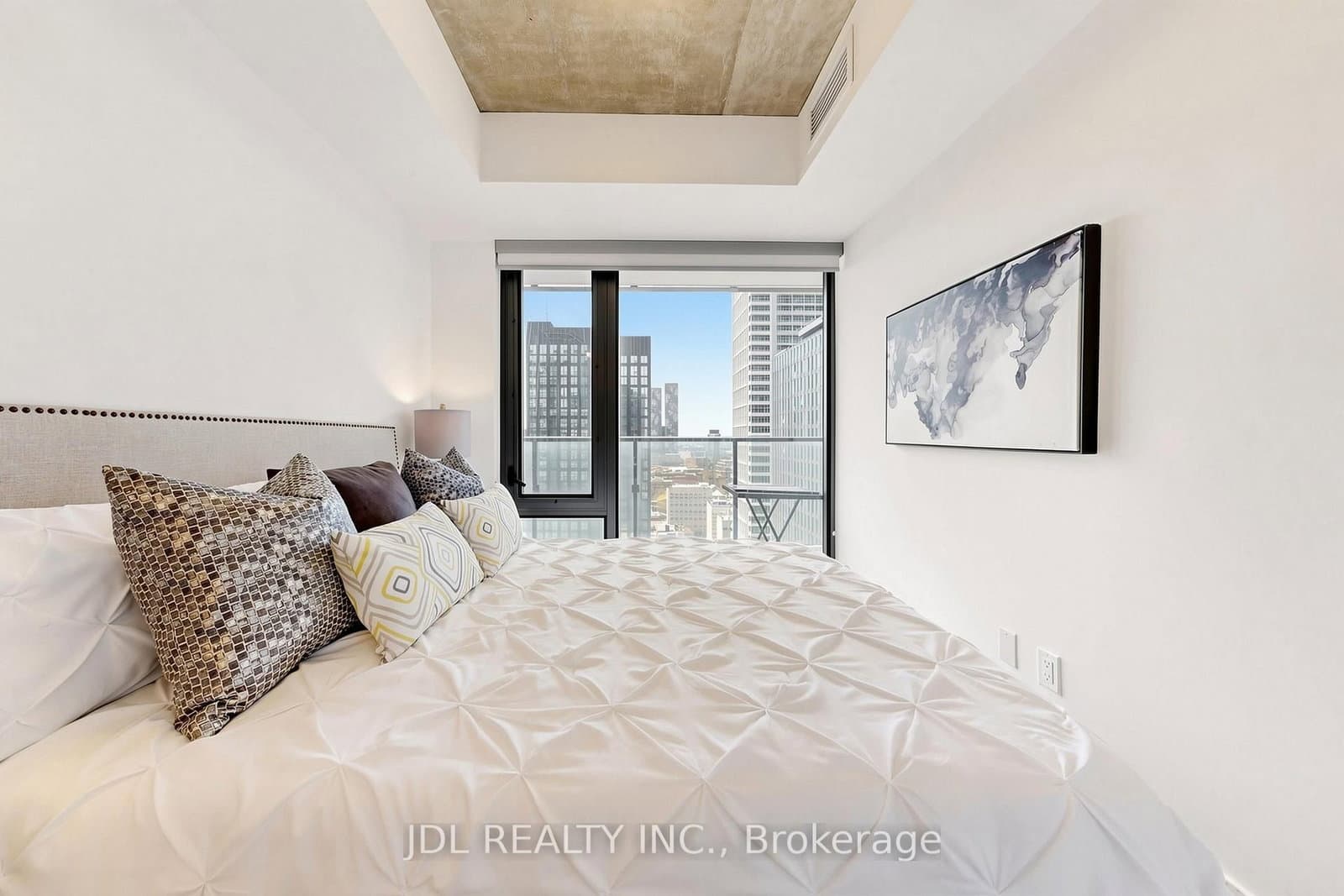 47 Mutual Street, Unit 2502 thumbnail 8