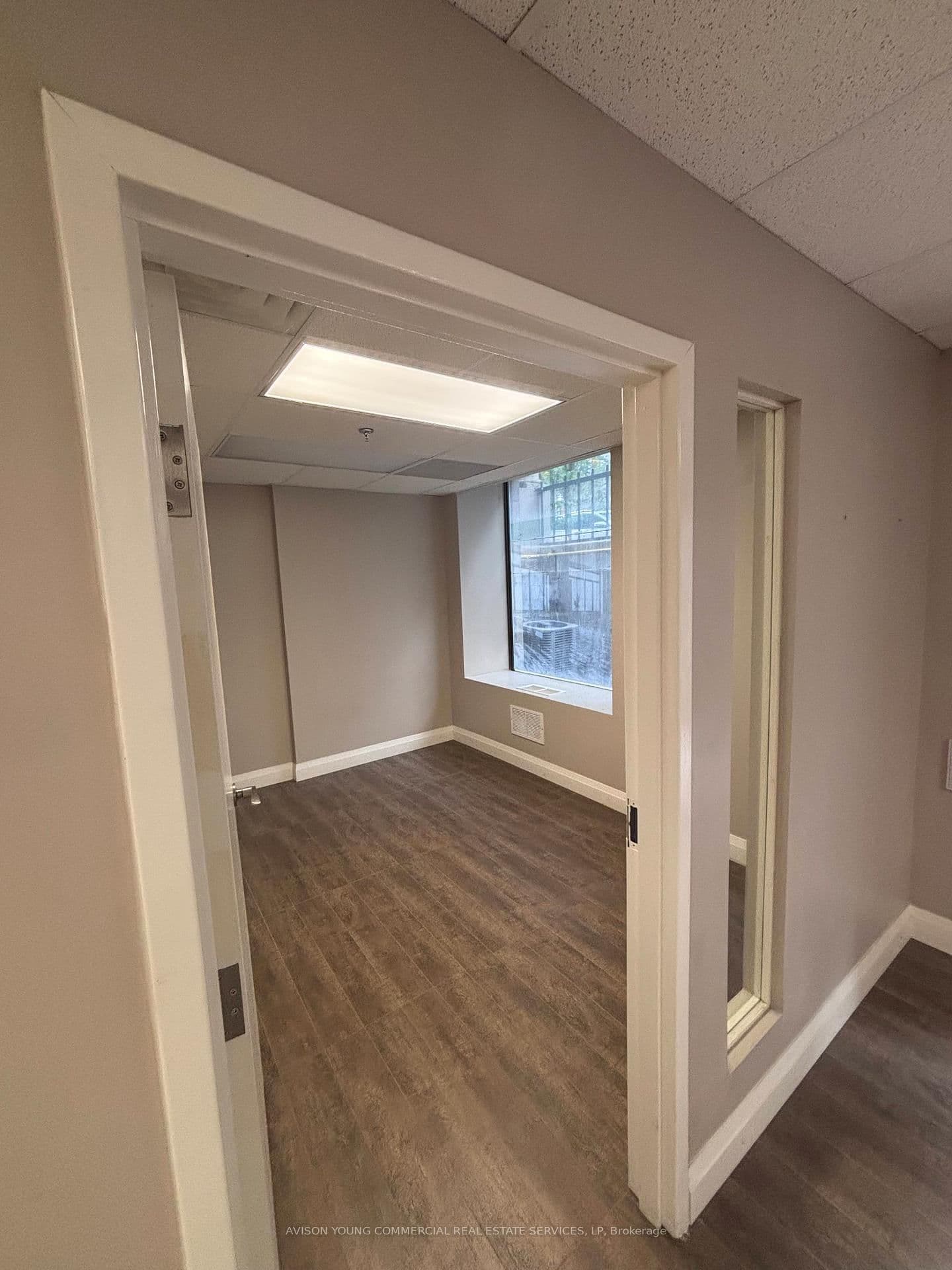 25 Toronto Street, Unit Lower Level thumbnail 3