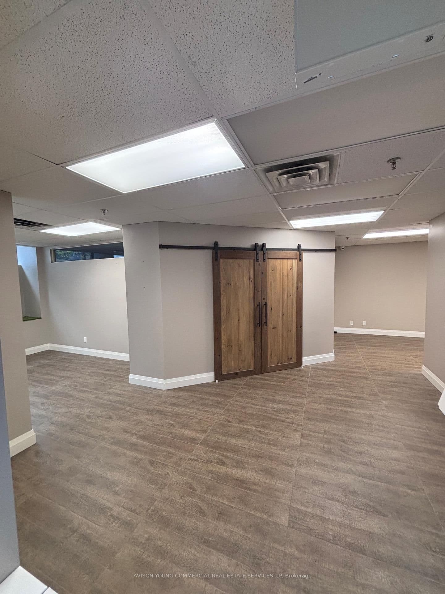25 Toronto Street, Unit Lower Level thumbnail 6