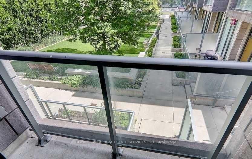 121 Mcmahon Drive, Unit TH7 thumbnail 13
