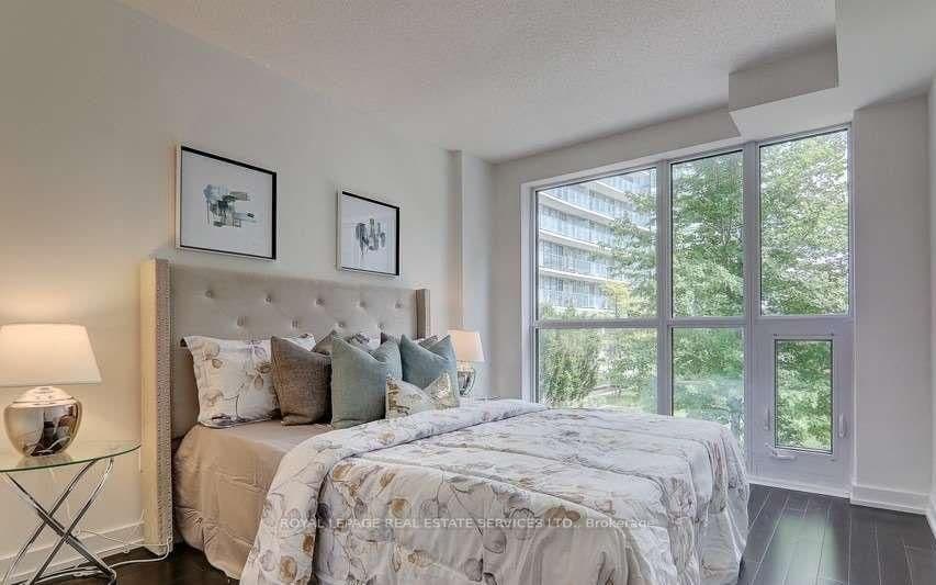 121 Mcmahon Drive, Unit TH7 thumbnail 16