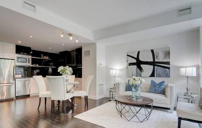 121 Mcmahon Drive, Unit TH7 thumbnail 7