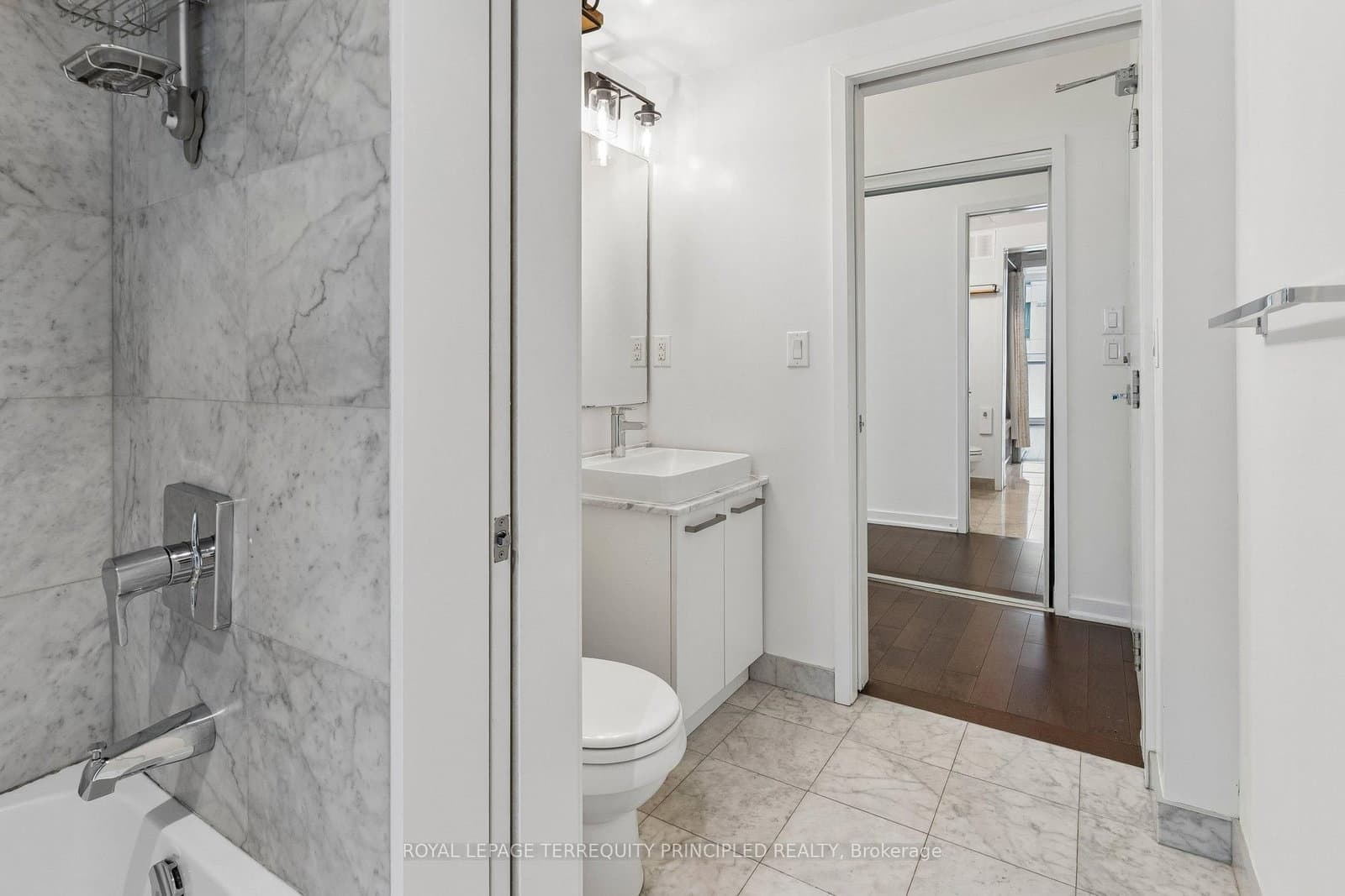 12 York Street, Unit 307 thumbnail 20
