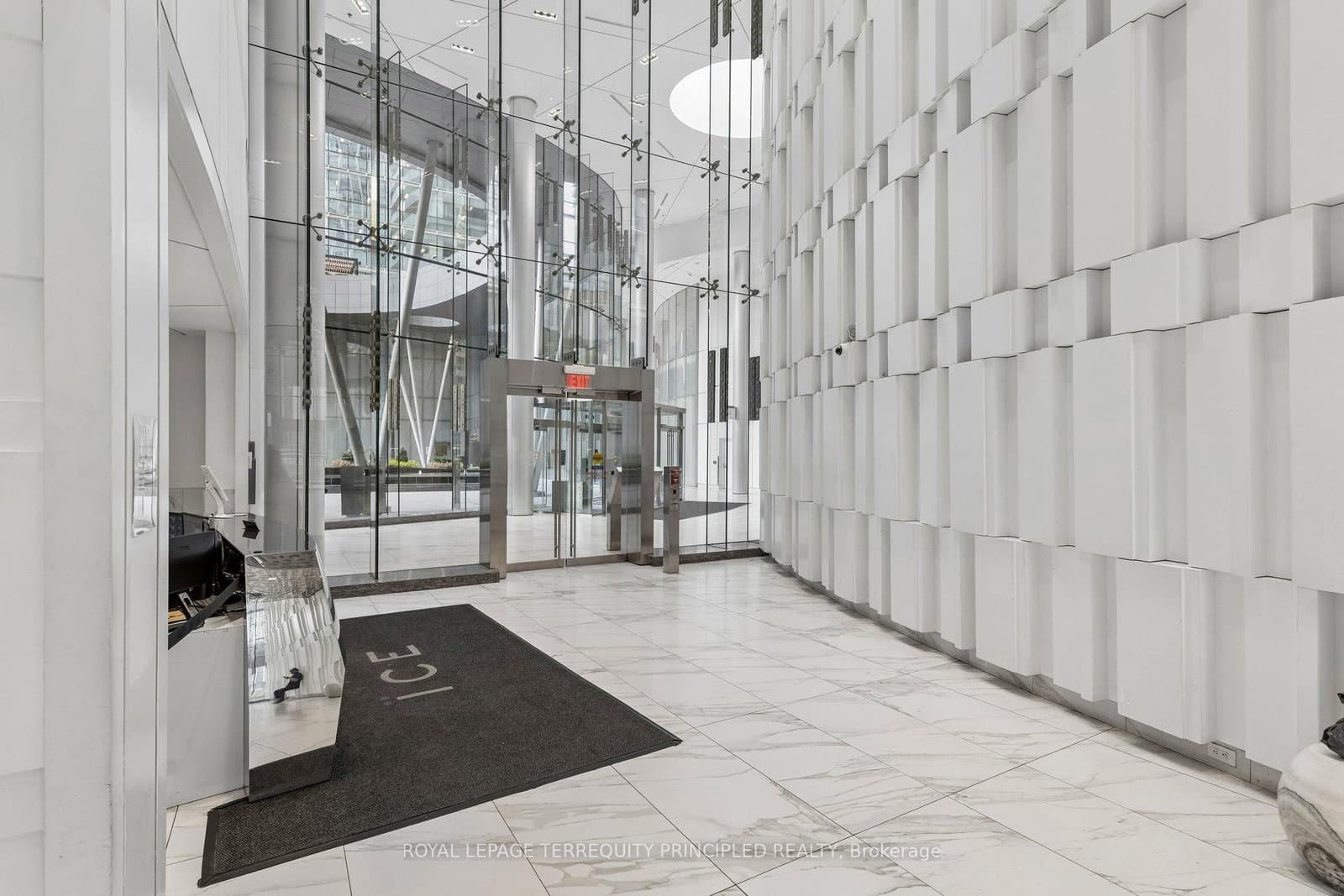 12 York Street, Unit 307 thumbnail 30