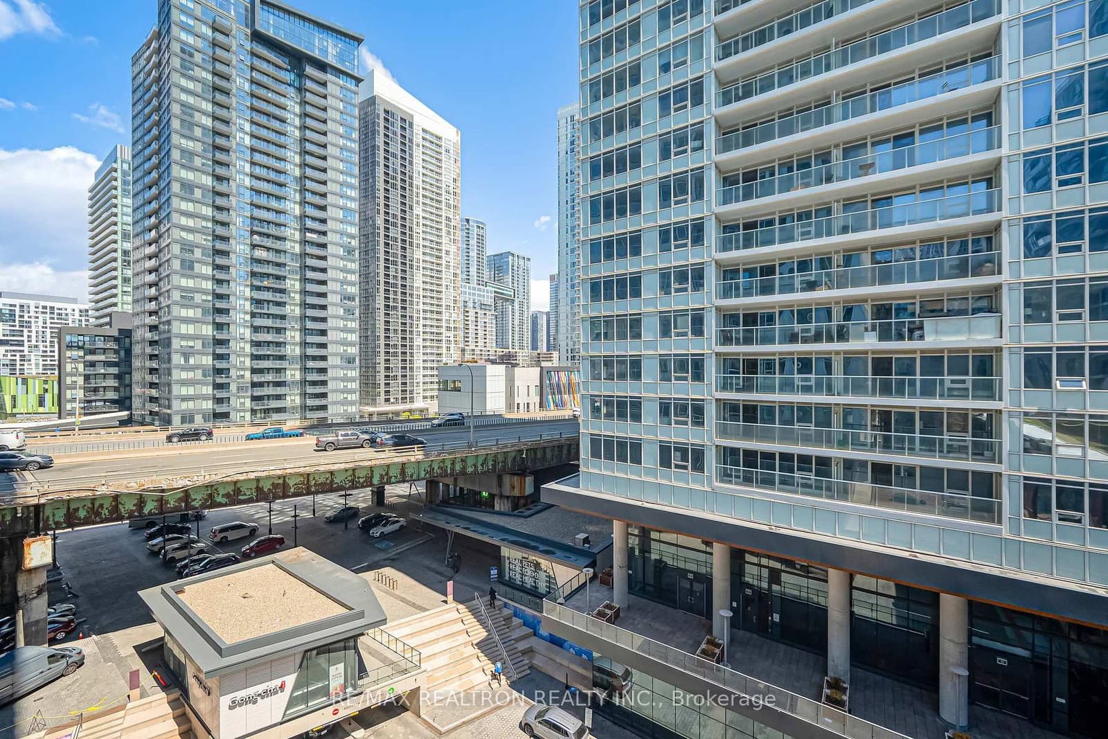 19 Bathurst Street, Unit 811 thumbnail 34