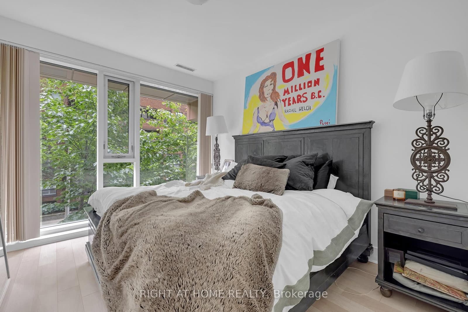 32 Davenport Road, Unit TH 101 thumbnail 15