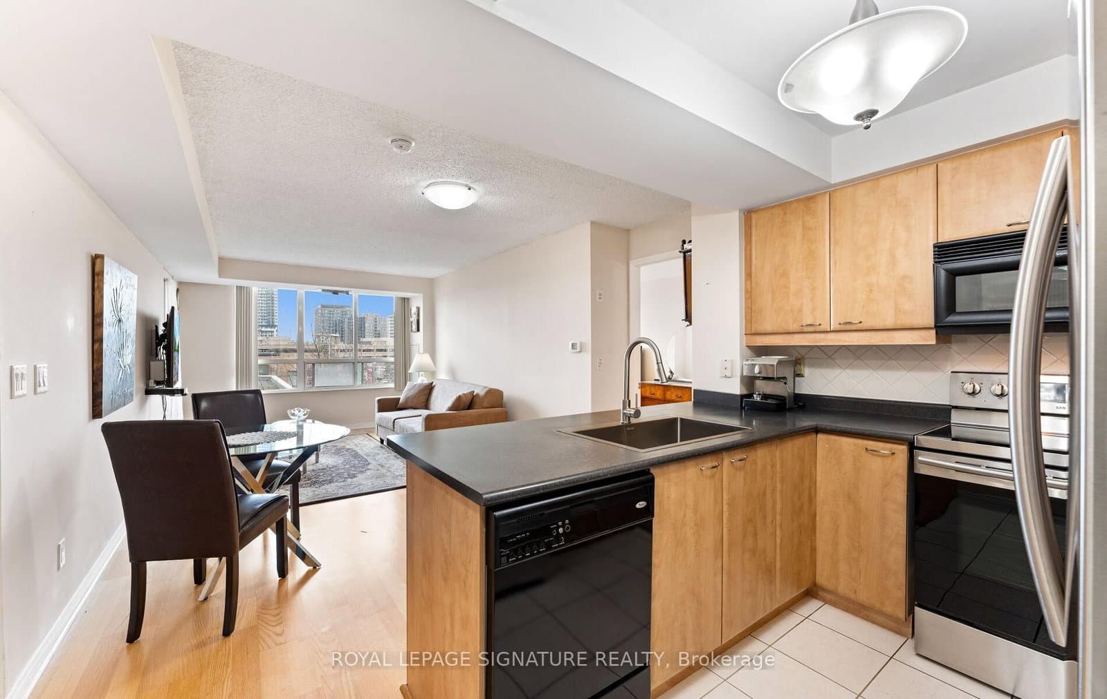 205 The Donway W, Unit 406 thumbnail 8