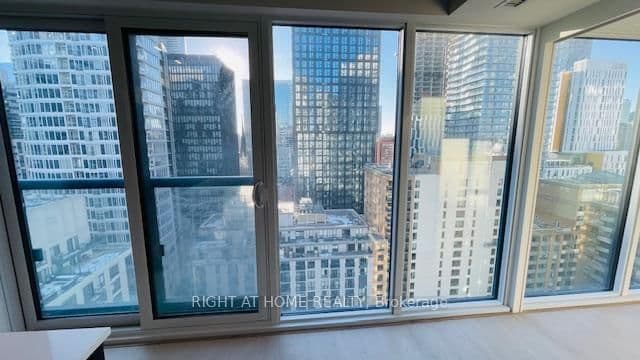 65 Mutual Street, Unit 1905 thumbnail 11