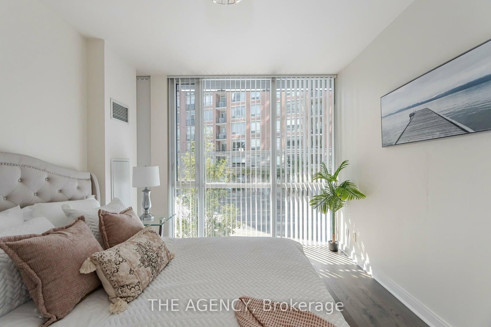 825 Church Street, Unit 105 thumbnail 20