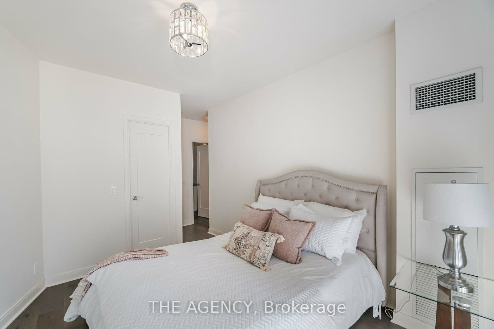 825 Church Street, Unit 105 thumbnail 21