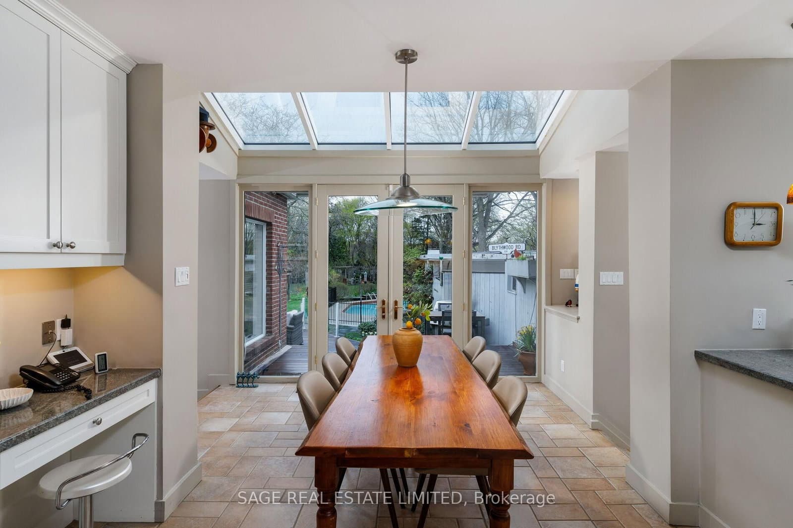 124 Blythwood Road thumbnail 11