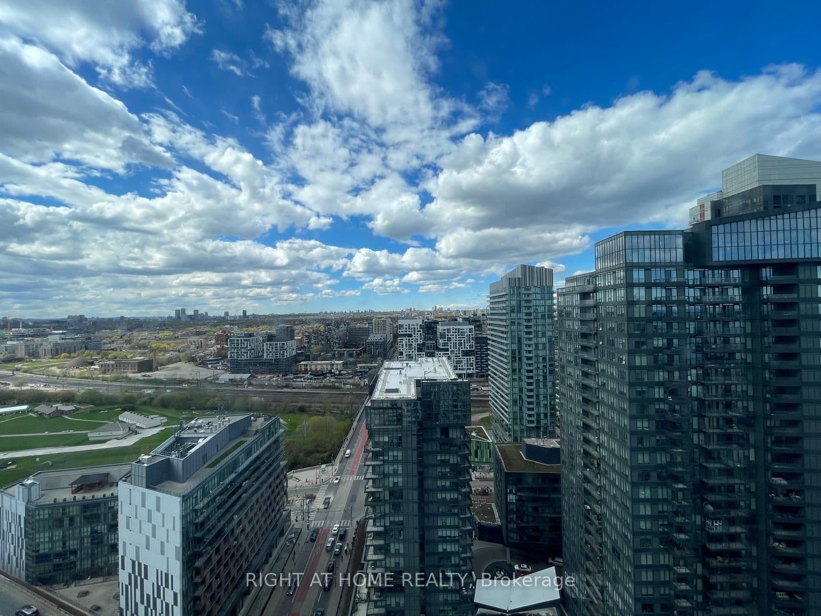 19 Bathurst Street, Unit 3205 thumbnail 14