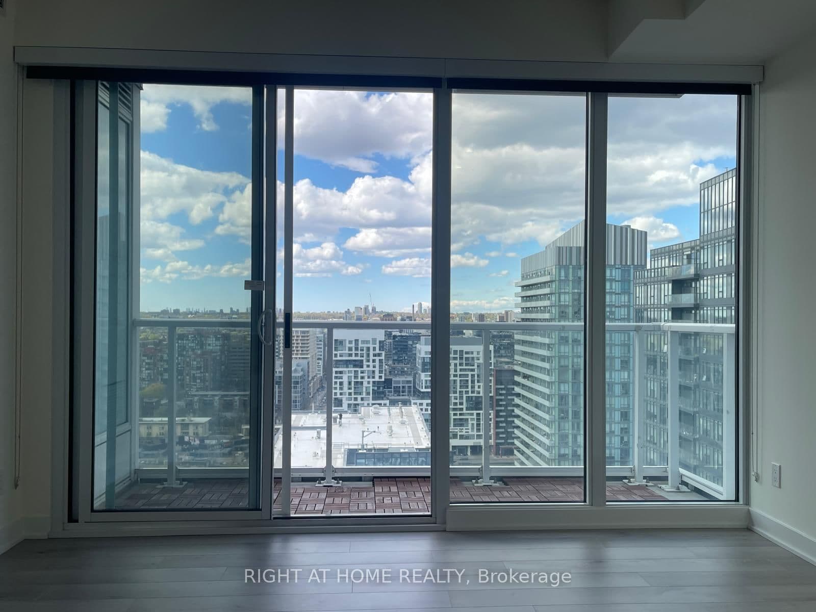 19 Bathurst Street, Unit 3205 thumbnail 5