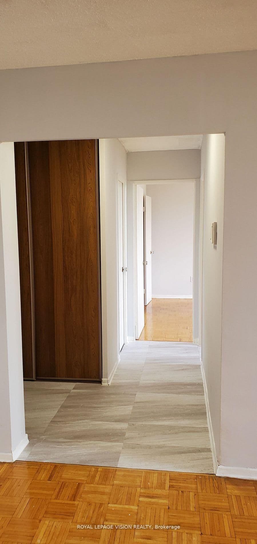 20 Edgecliff Golfway, Unit 1202 thumbnail 13