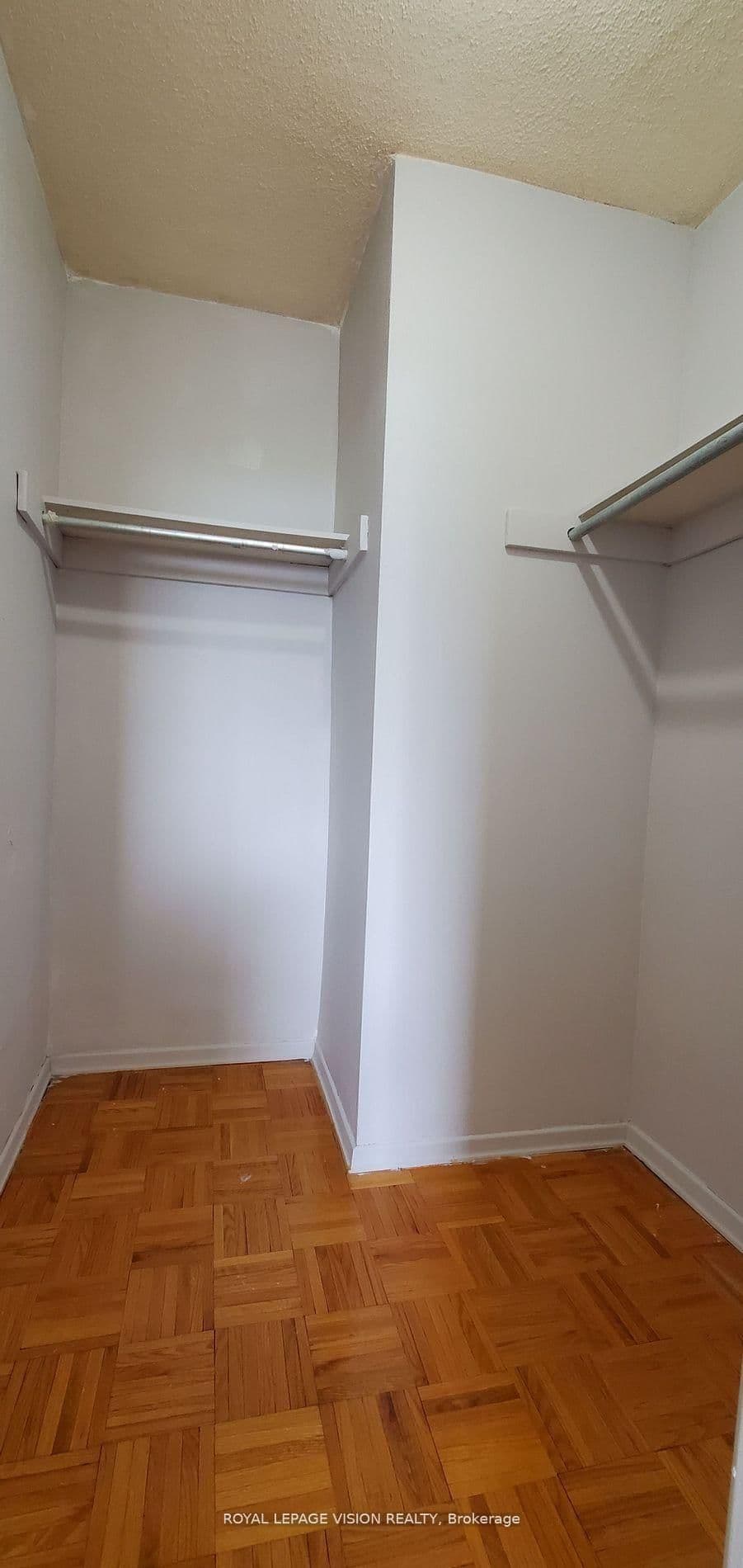 20 Edgecliff Golfway, Unit 1202 thumbnail 6