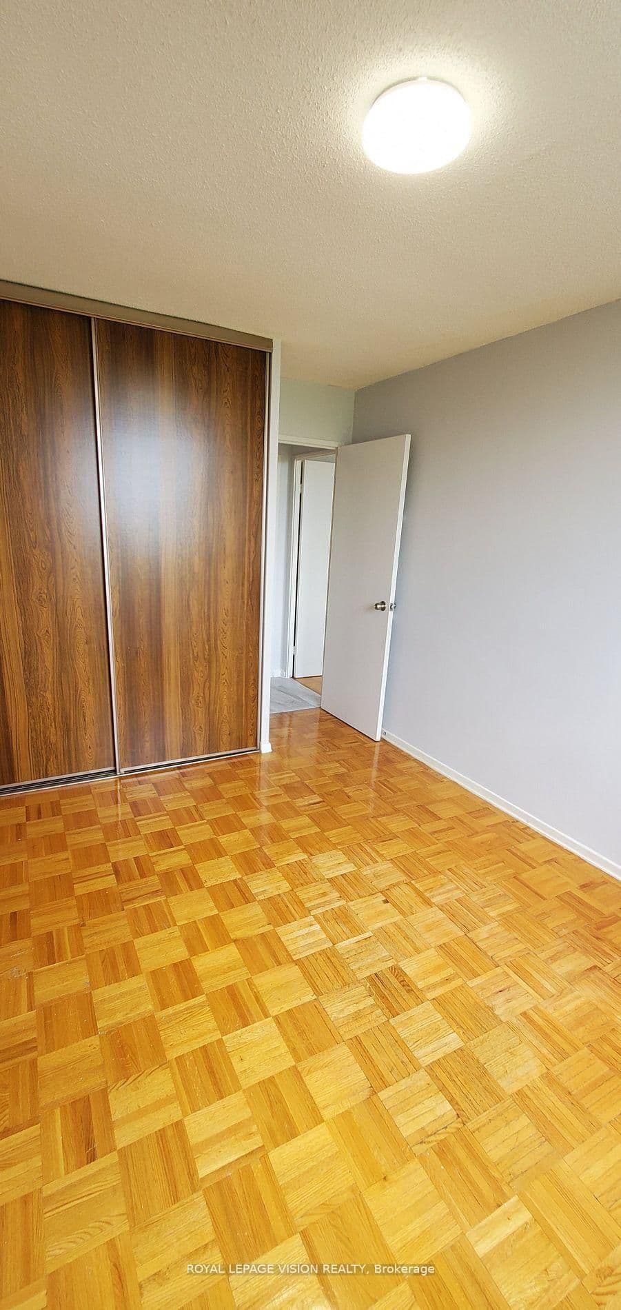 20 Edgecliff Golfway, Unit 1202 thumbnail 8