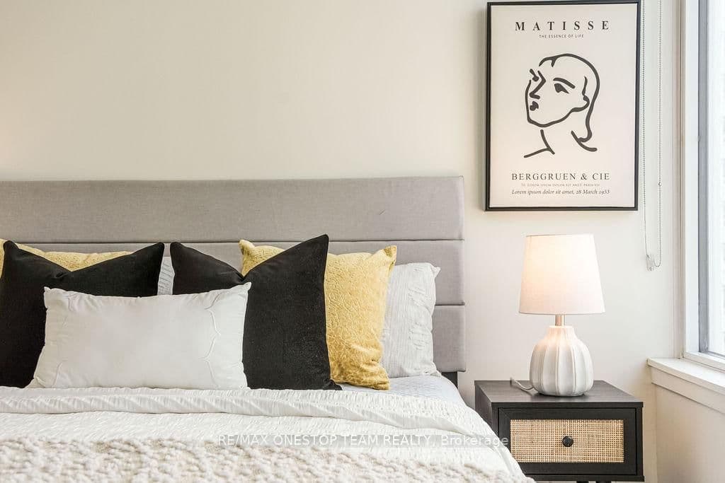 17 Bathurst Street, Unit 1510 thumbnail 23