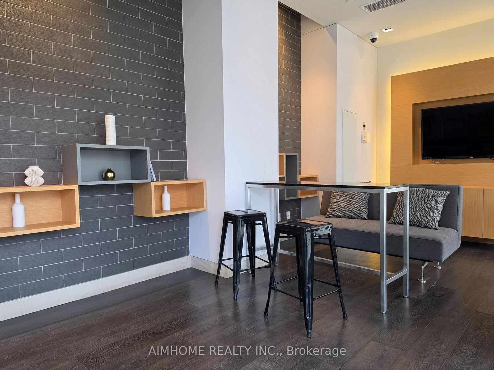 150 Fairview Mall Drive, Unit 504 thumbnail 19