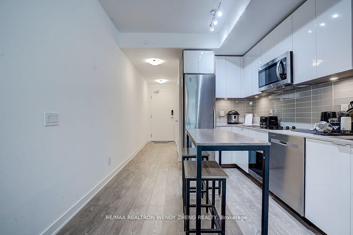 543 Richmond Street W, Unit 307 thumbnail 12
