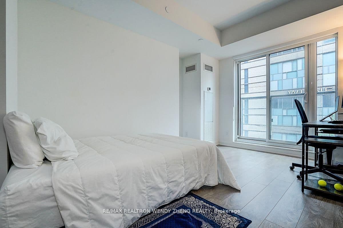 543 Richmond Street W, Unit 307 thumbnail 16