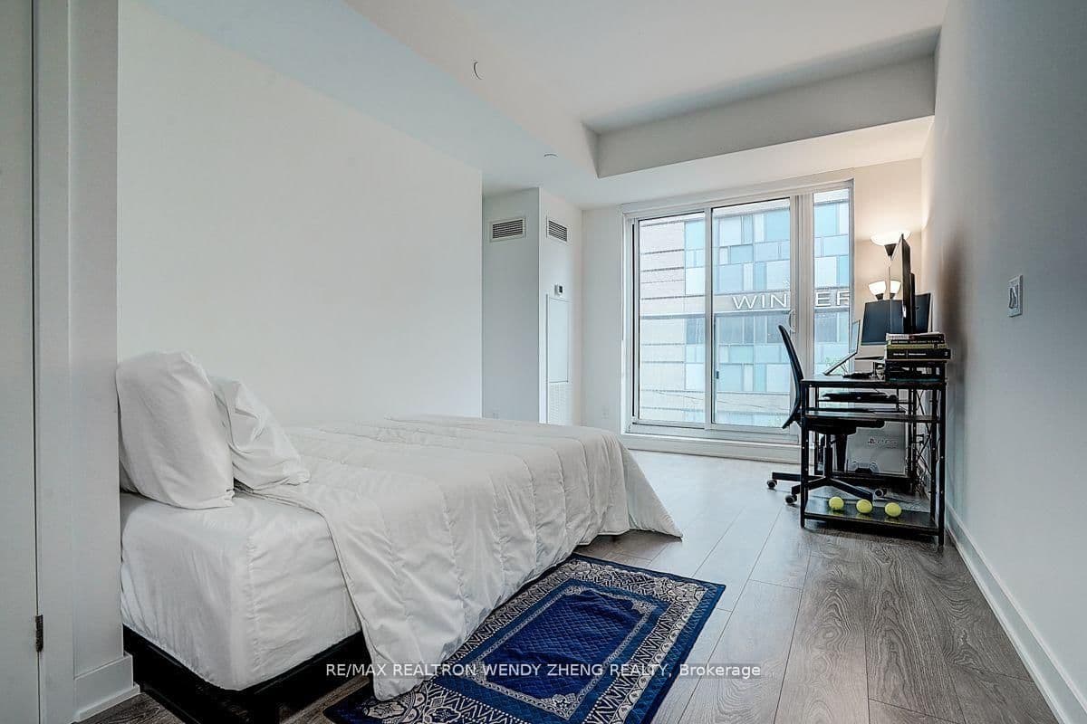 543 Richmond Street W, Unit 307 thumbnail 22