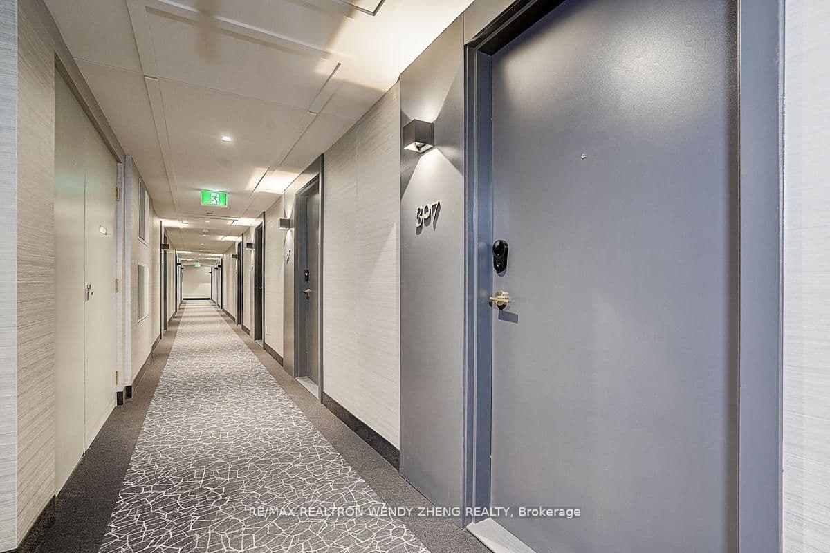 543 Richmond Street W, Unit 307 thumbnail 4
