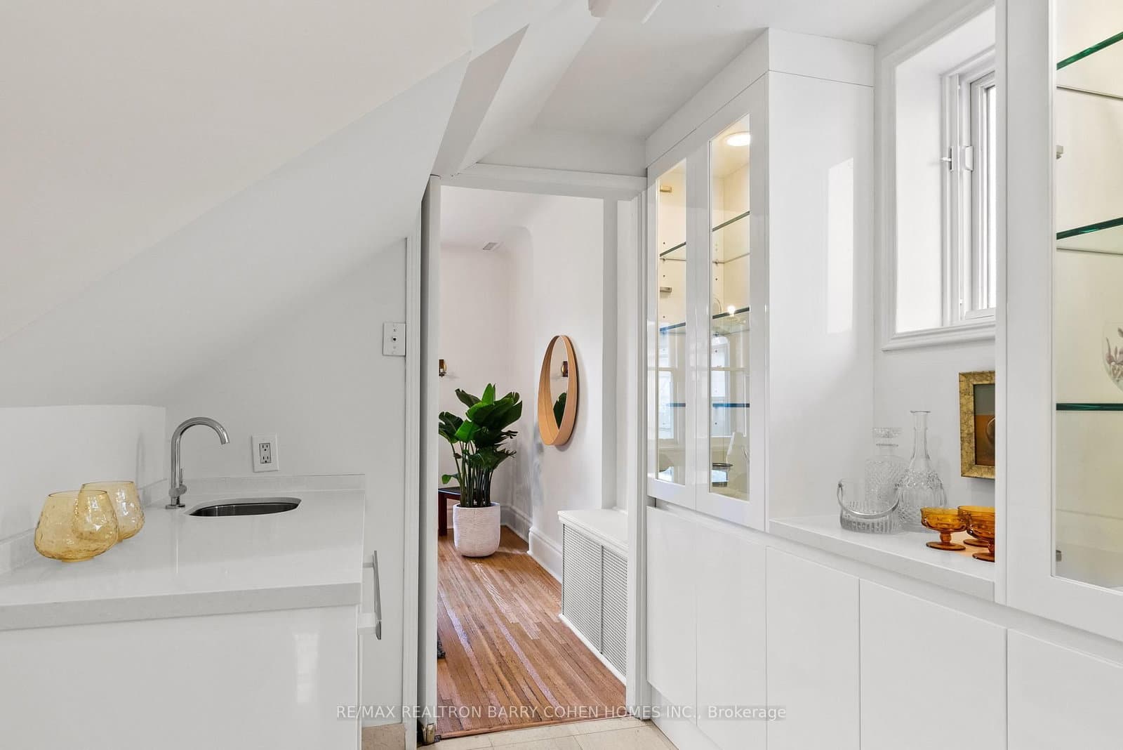 147 & 149 Farnham Avenue thumbnail 5