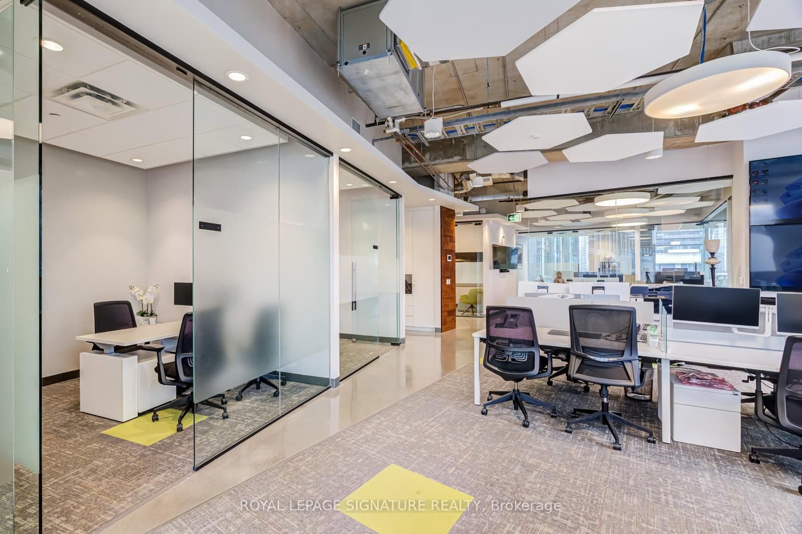130 Queens Quay E, Unit 701-703 thumbnail 23