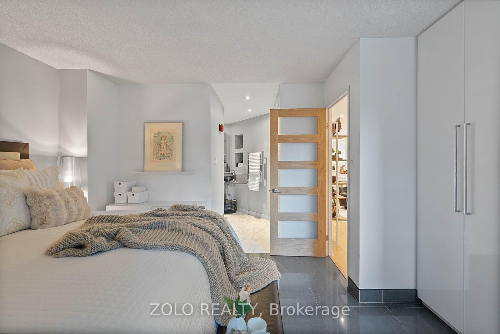 55 Lombard Street, Unit 302 thumbnail 22