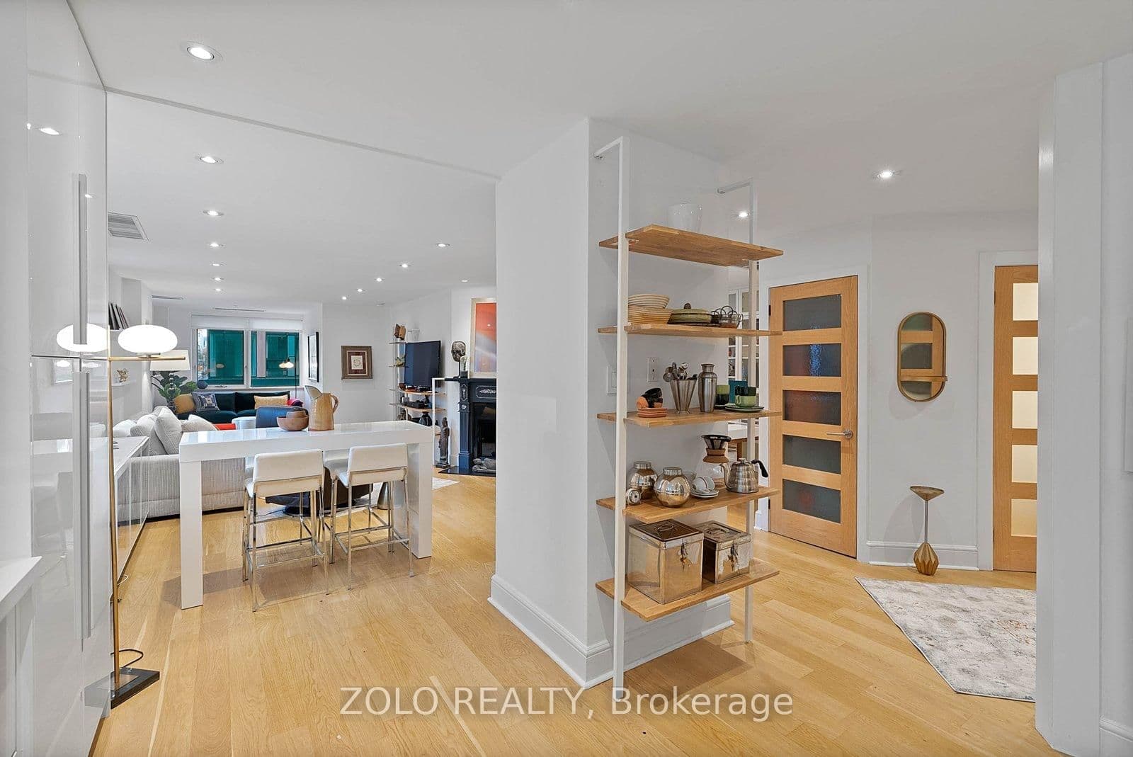 55 Lombard Street, Unit 302 thumbnail 8