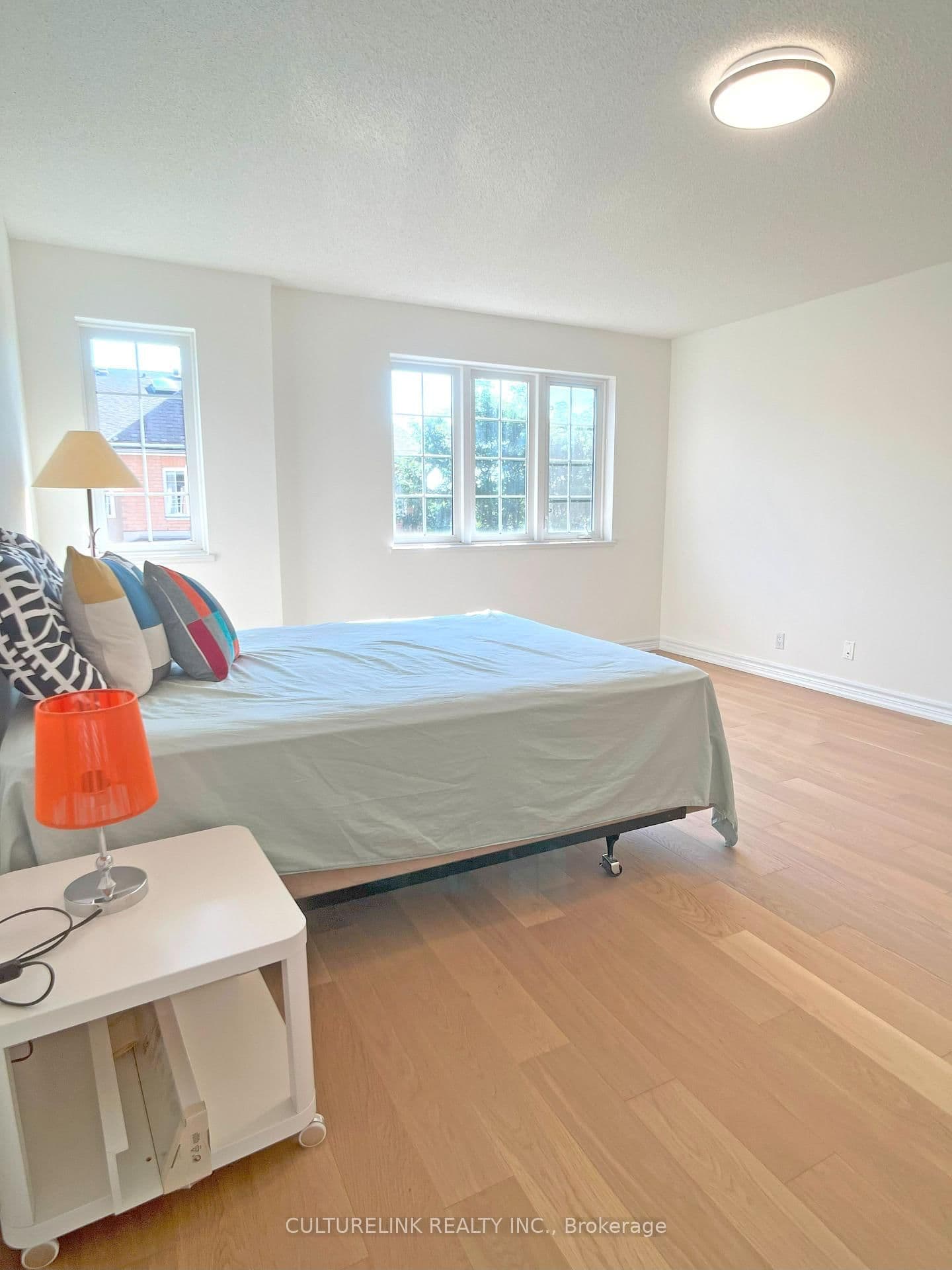 28 Sommerset Way, Unit 1502 thumbnail 14