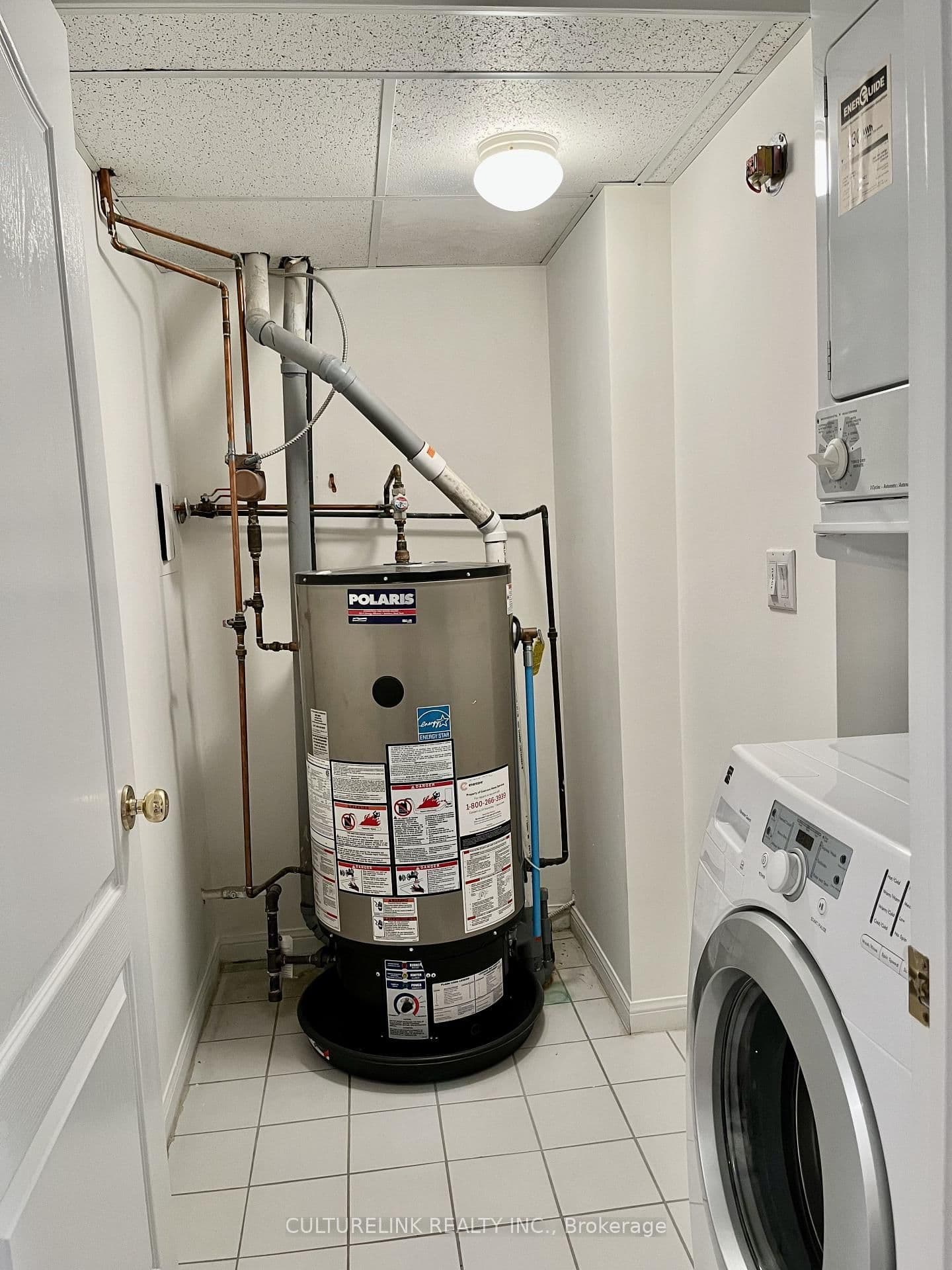 28 Sommerset Way, Unit 1502 thumbnail 9