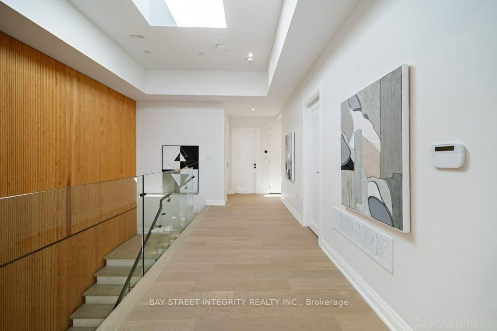 207 Ellerslie Avenue thumbnail 13
