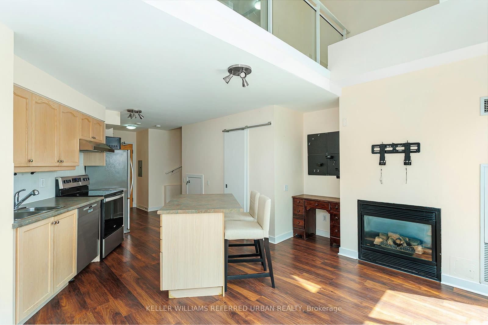 77 Lombard Street, Unit 514 thumbnail 10