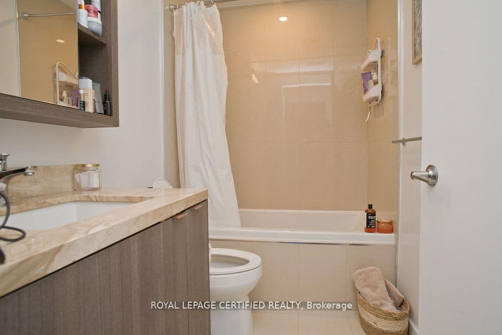125 Blue Jays Way, Unit 1905 thumbnail 12