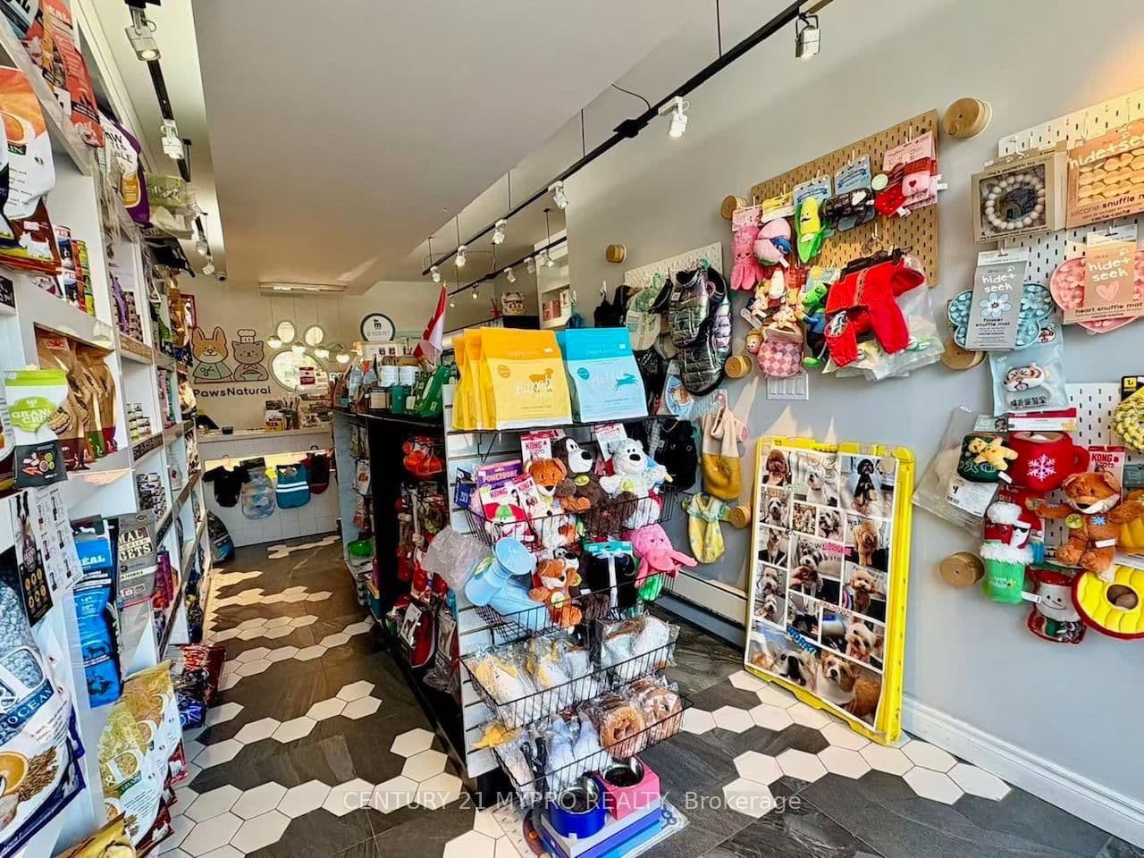 3232 Yonge Street, Unit Main thumbnail 4