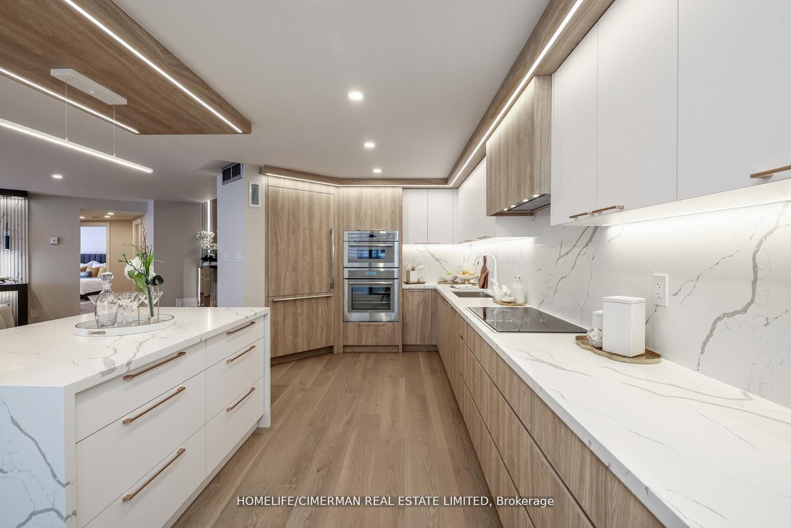 240 Heath Street W, Unit 1002 thumbnail 15