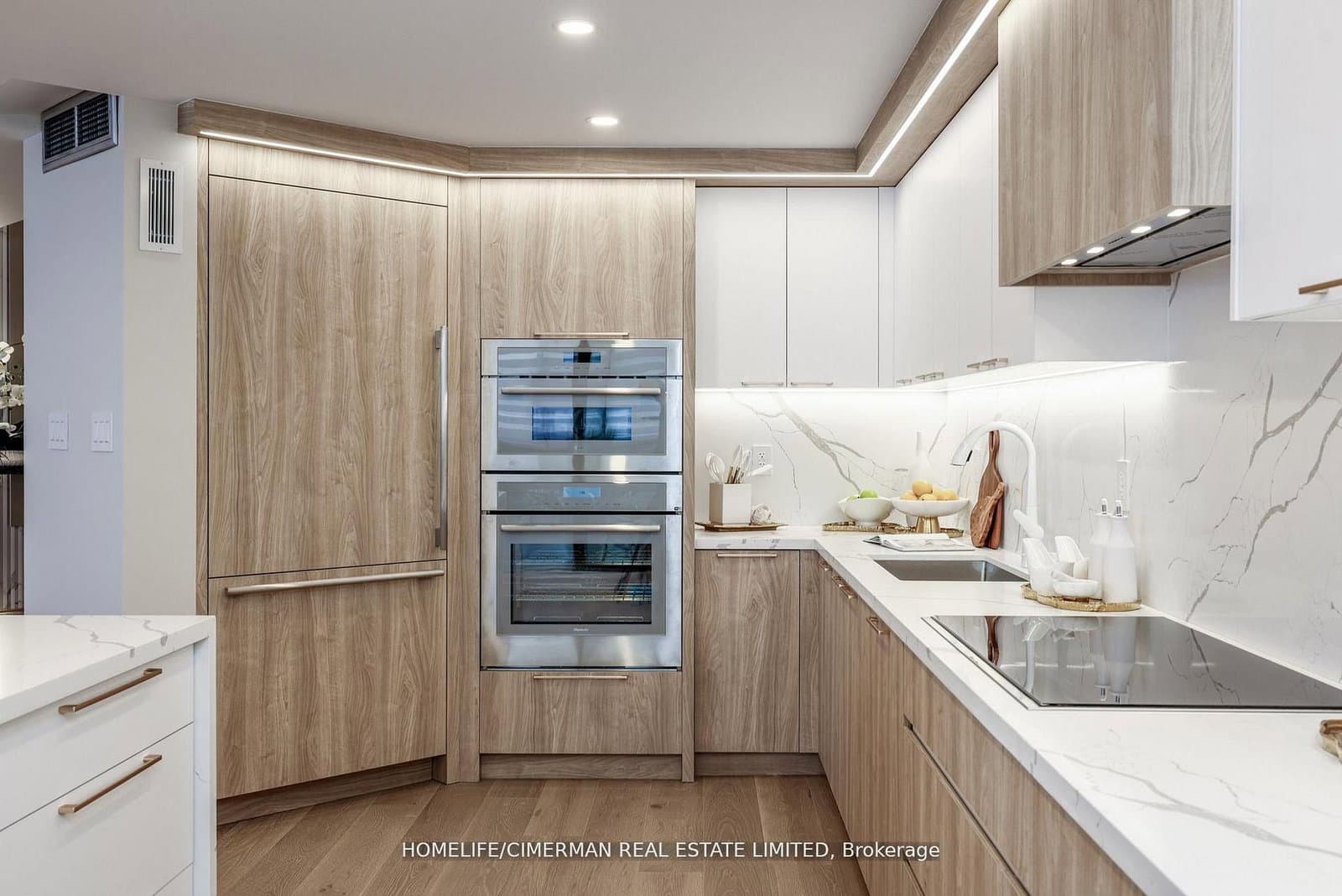 240 Heath Street W, Unit 1002 thumbnail 20
