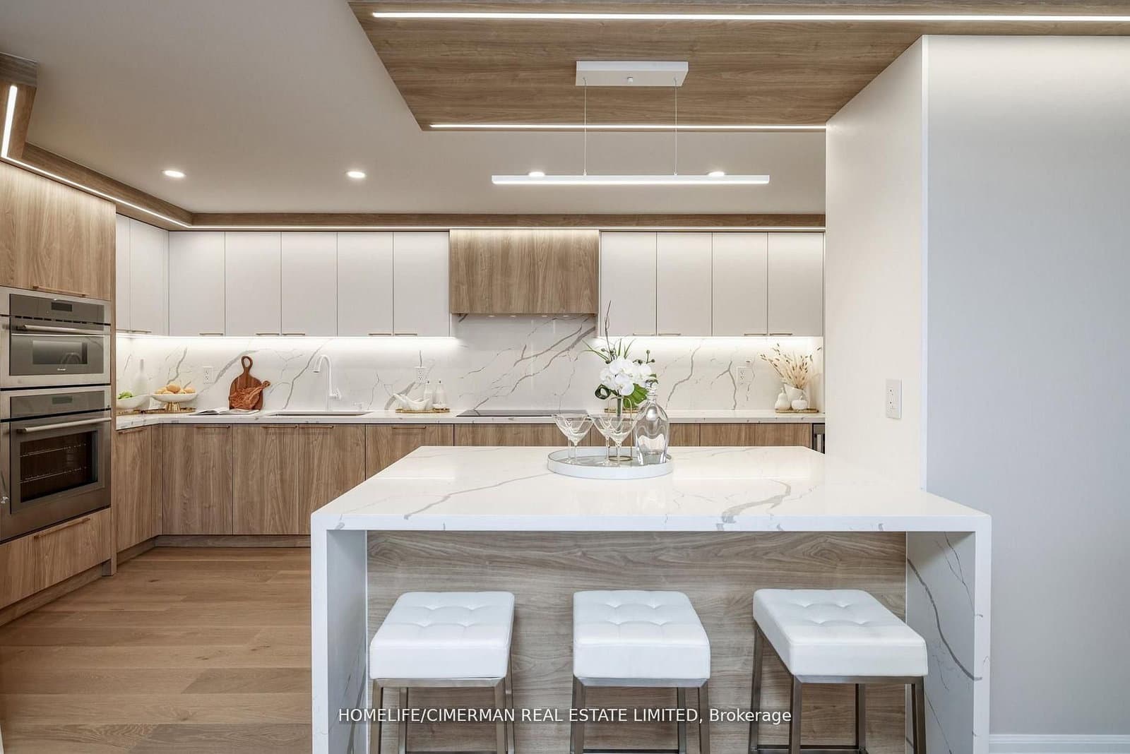 240 Heath Street W, Unit 1002 thumbnail 22