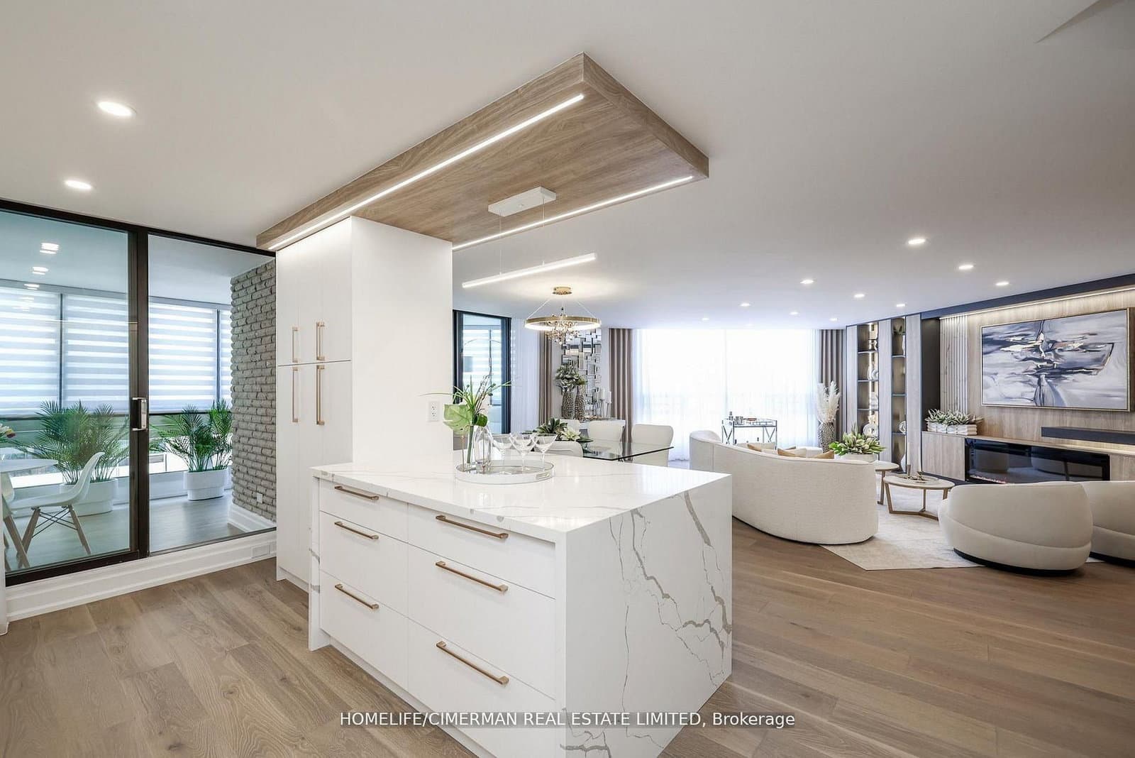240 Heath Street W, Unit 1002 thumbnail 24