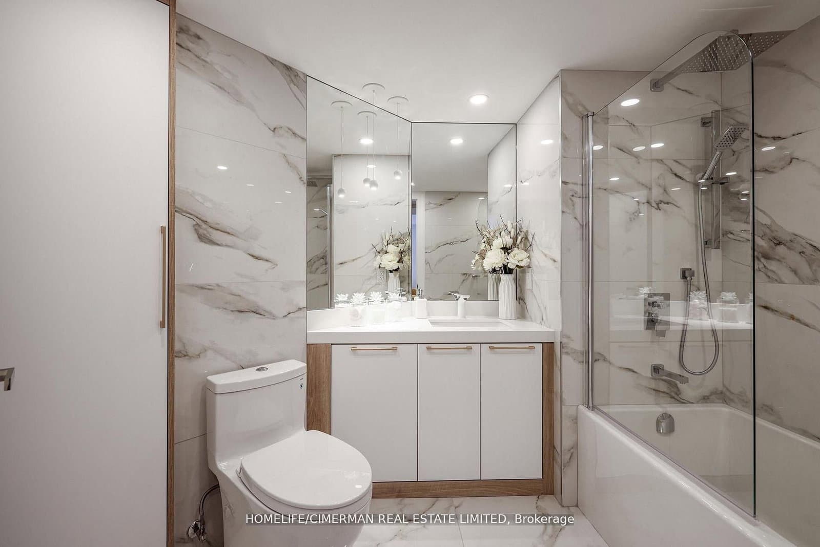 240 Heath Street W, Unit 1002 thumbnail 38
