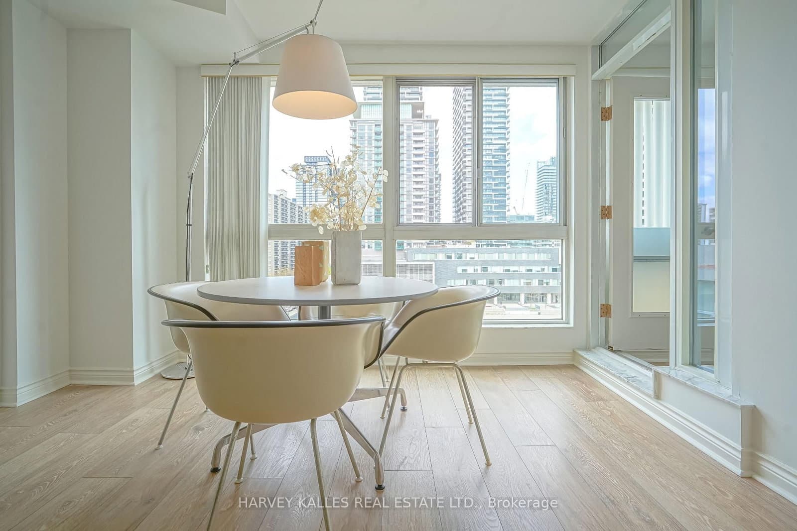 7 Broadway Avenue, Unit 609 - Image 1