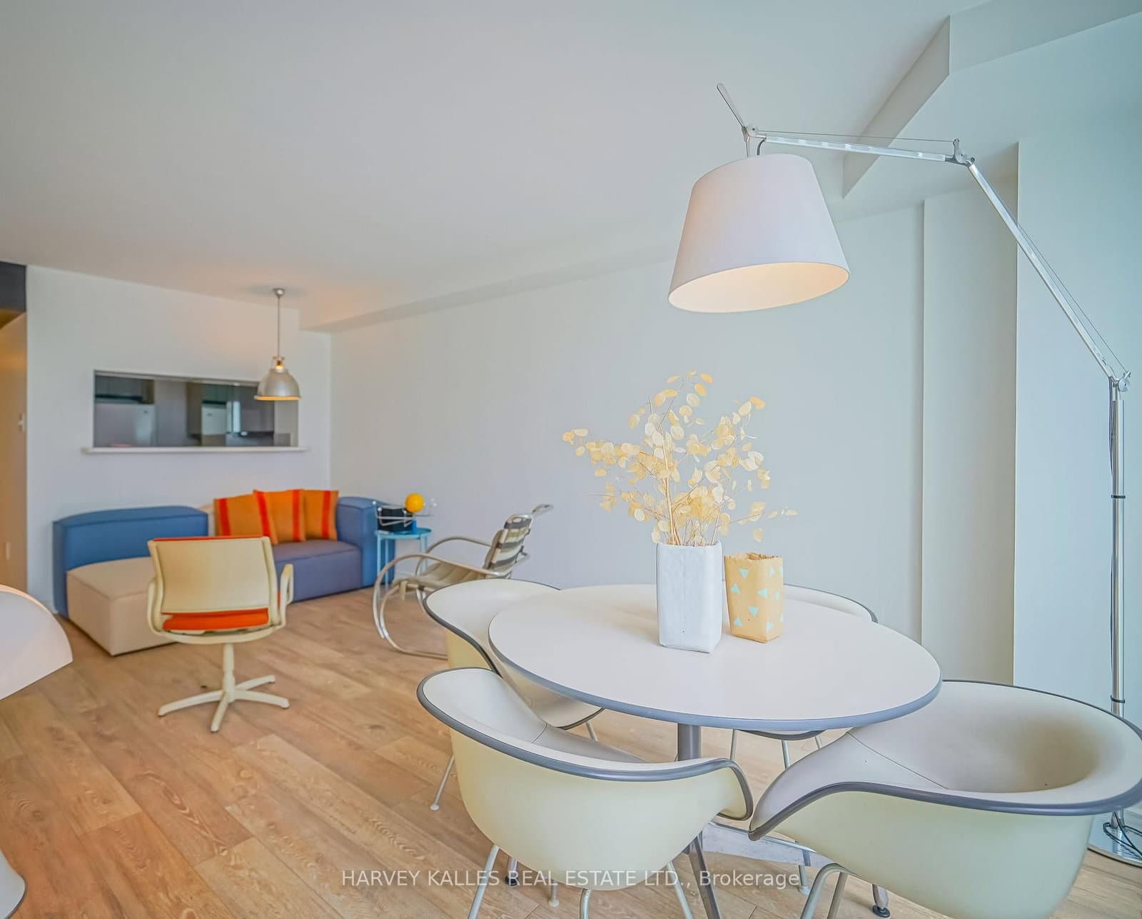 7 Broadway Avenue, Unit 609 thumbnail 4